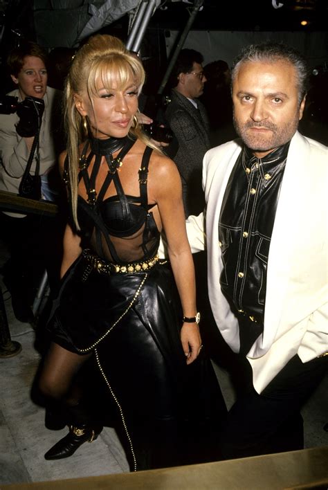 historia de gianni versace y antonio d& 39|Gianni Versace familia.